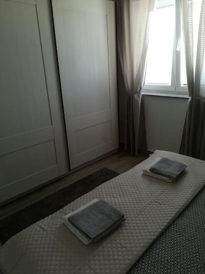 Apartment Villa Bijele Stijene Karlobag Extérieur photo