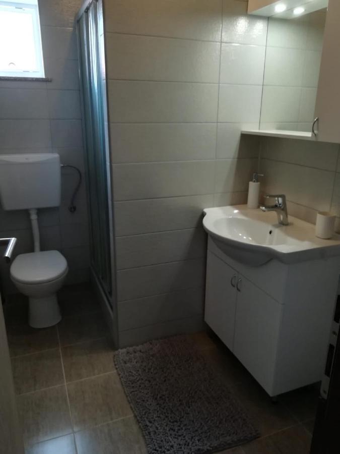 Apartment Villa Bijele Stijene Karlobag Extérieur photo